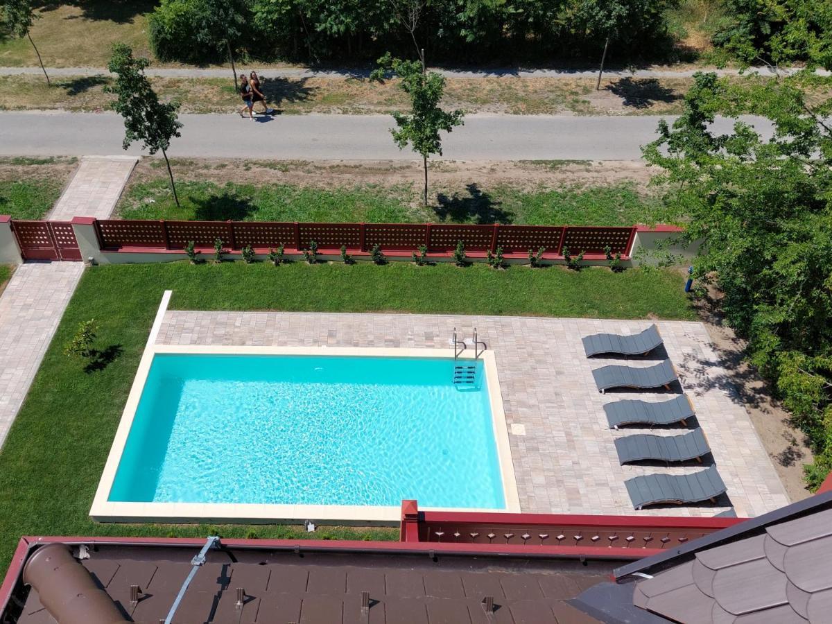 Torro Lux Apartment Palic
